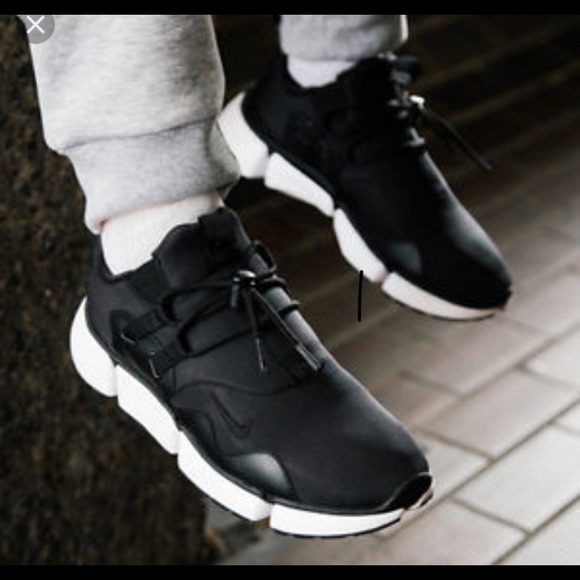 NWT Nike Pocketknife DM Black Men’s Sneakers - Picture 2 of 6